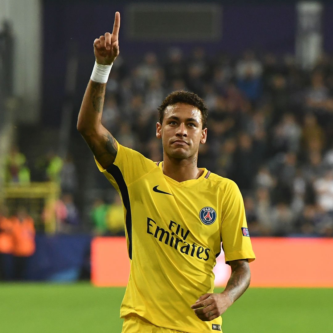 当他踏上球 当他踏上球