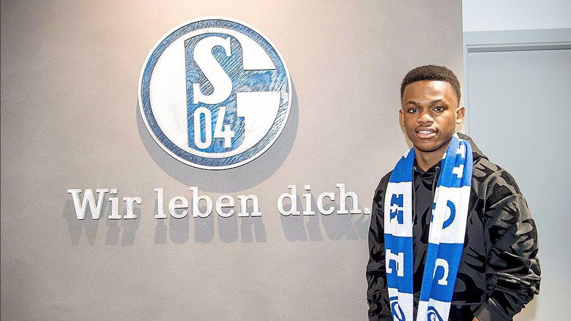 梅西C罗内马尔包揽体坛收入前三,足球价值战胜NBA巨星？