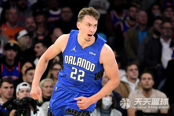 “成都造”科技产品世运村圈粉国外运动员争相体验